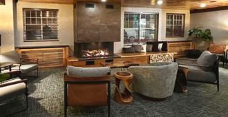 Maine Evergreen Hotel Ascend Hotel Collection - Augusta - Area lounge