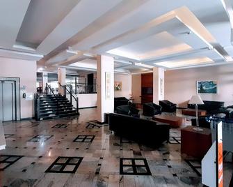 Minas Garden Hotel - Poços de Caldas - Lobby