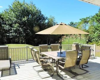 Centrally Located In The Poconos Pet Friendly - Long Pond - Patio