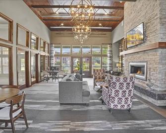 Landing at The Reserve at Elm - 2 Bedrooms in Jenks - Jenks - Lobby