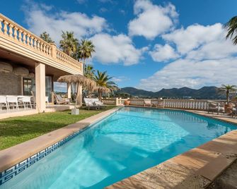 Villa with direct sea access - Son Servera - Pool