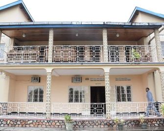 Rwenzori International Hotel - Kasese - Edificio