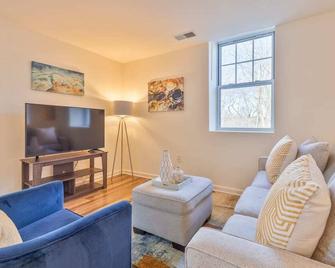 Spacious & Modern Apt - Alh-12109 - Lexington - Living room