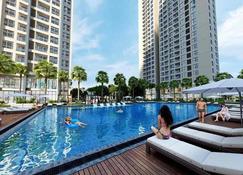 Sol 3 2BR Pool luxurios central - Hanoi - Pool