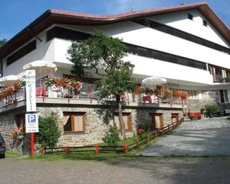 Albergo Cioccarelli - Aprica - Budova