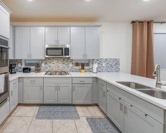 Oro Valley / Garage / 2 Br 2ba / Office / Fenced - Oro Valley - Cucina