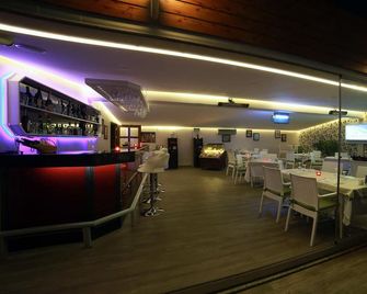 Hotel Villa Marina - Bandirma - Bar