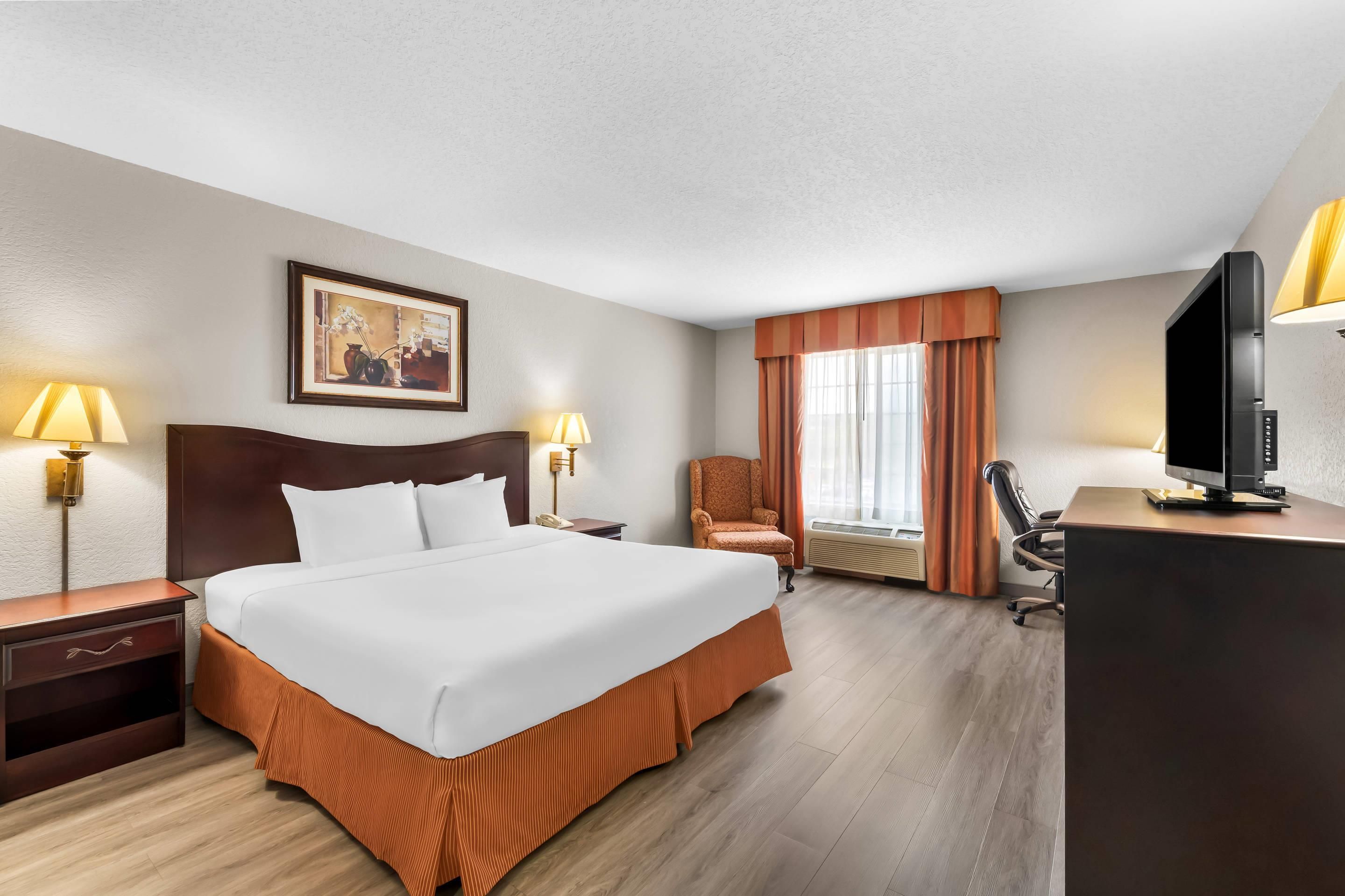 Country Inn & Suites by Radisson, Hot Springs - Hot Springs - Bedroom