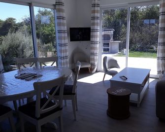 Cottage in the dunes of Hattainville - Les Moitiers-d’Allonne - Restaurant