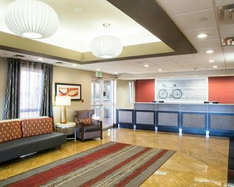Hampton Inn Oxford-West - Oxford - Reception