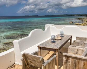One Ocean Boutique Apartments & Suites Bonaire - Kralendijk - Balcón