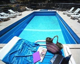 Zeus Kumlubük Hotel - Turunç
