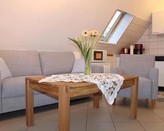Vacation apartment/apartment for 4 guests with 35m² in Saal (93838) - Saal - Sala de estar