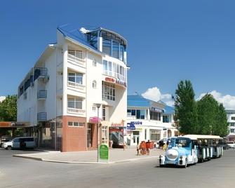 Olimp Hotel - Anapa - Byggnad