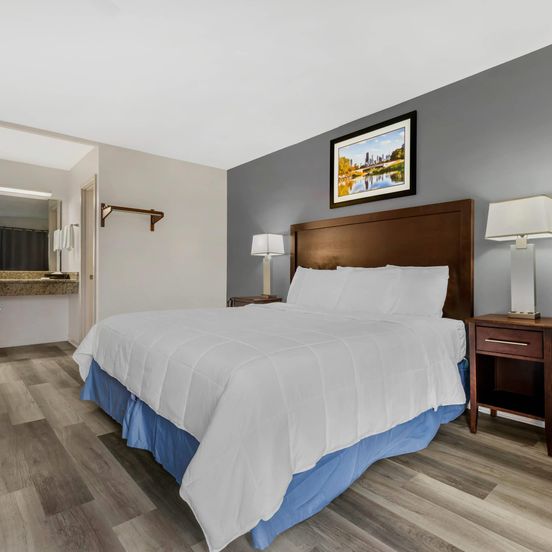 Rodeway Inn Lyons - La Grange image 1