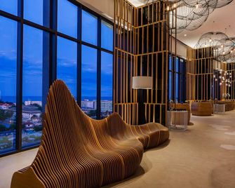 Holiday Inn Resort Vana Nava Hua Hin by IHG - Hua Hin - Lounge