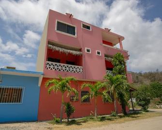 Hotel y Bungalows Bugambilias - San Patricio - Melaque - Building