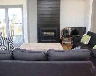 Tonic On South - Port Fairy - Salon