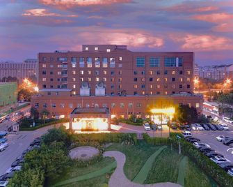 Golden Harbor Hotel - Beijing - Building