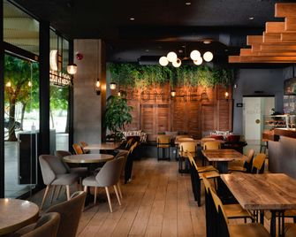 Easyhotel Barcelona Fira - Hospitalet de Llobregat - Restaurante