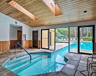 Harbor Springs Condo about 6 Mi to Lake Michigan! - Harbor Springs - Pool