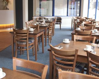 Discovery Inn - Leeds - לידס - מסעדה