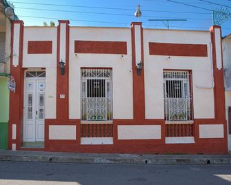 Hostal Sra Olga Rivera - Santa Clara - Edificio