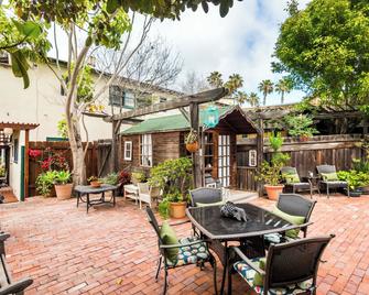 Redwood Hollow Cottages - San Diego - Patio