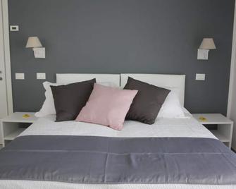 Glem Rooms & Breakfast - Arenzano - Camera da letto