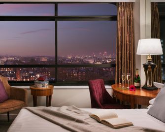 Millennium Hotel London Knightsbridge - London - Bedroom