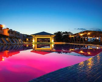 Hotel El Guajataca - Quebradillas - Pool