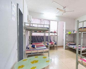 Bafangke Shiyuan Hostel - Shenzhen - Bedroom