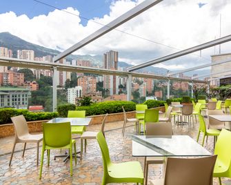 Diez Hotel Categoría Colombia - Medellín - Restaurant