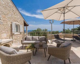 Calma bis 8 Personen - Labin - Balkon