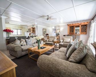 First Group Lake View Cabanas - Saint Lucia - Salon