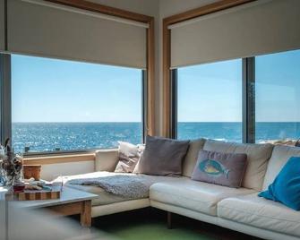 Awesome Beach House Bicheno - Bicheno - Wohnzimmer