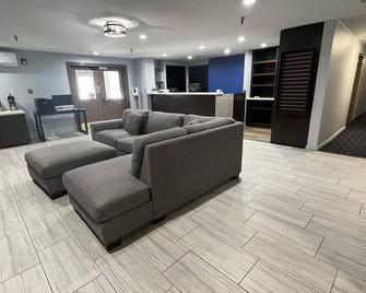 SureStay Plus Hotel by Best Western Mammoth Lakes - Mammoth Lakes - Salon