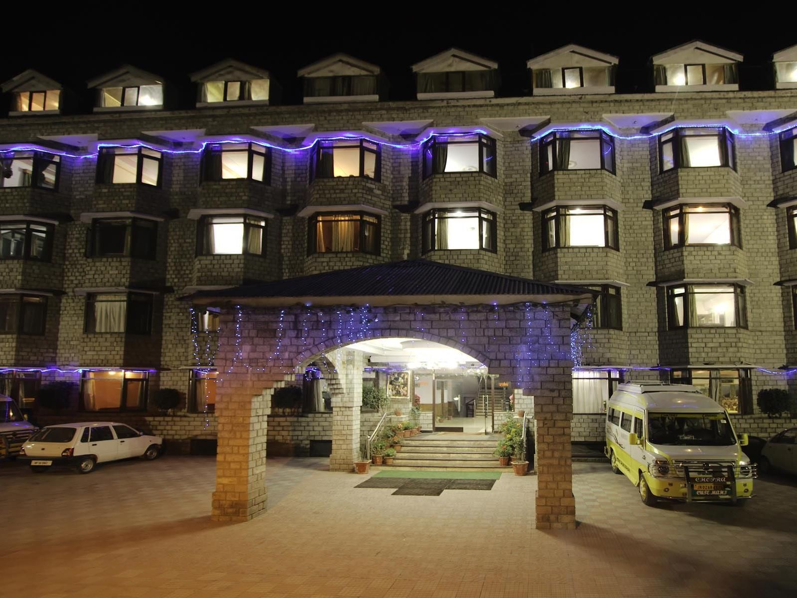 New Kenilworth International - Manali - Edificio