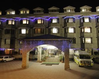 New Kenilworth International - Manali - Edificio