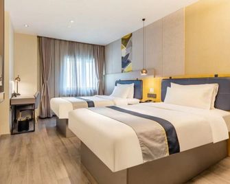Home Inn Neo Tianjin Dongli Yuejin Road Wanda Plaza - Tianjin - Bedroom