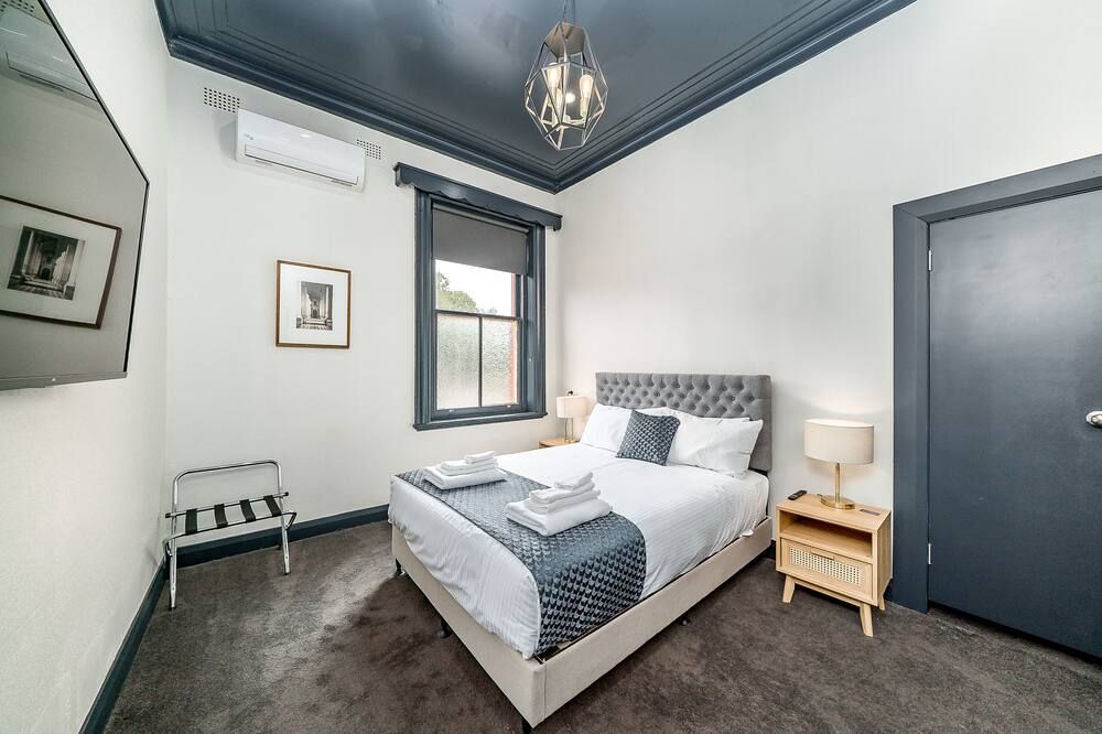 Romano's Hotel & Suites Wagga Wagga - ווגה ווגה - חדר שינה