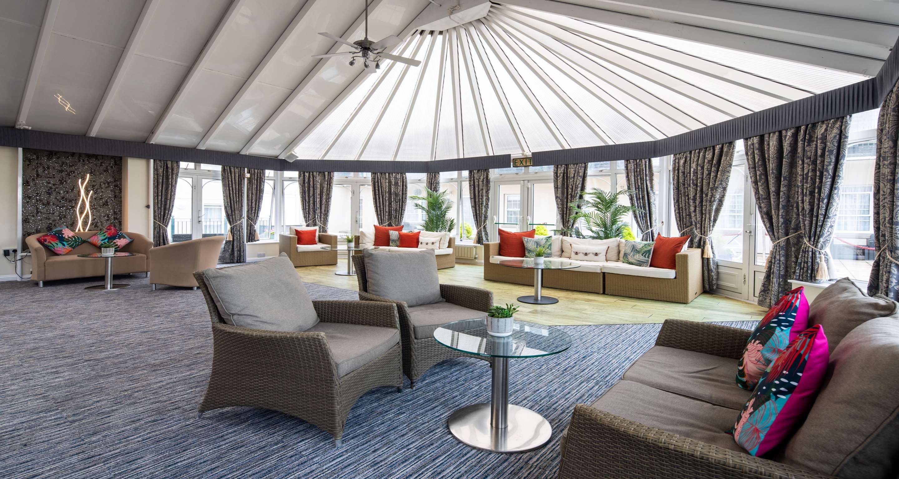 Best Western Royal Hotel - סיינט הלייר - טרקלין