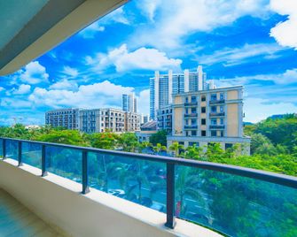 Yunxiang Seaview Apartment (Shenzhou Peninsula Branch) - Wanning - Balcony