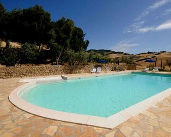 Agriturismo Mannaioni - Volterra - Piscina