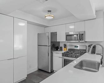 Spacious Midtown Getaway Stylish & Walkable - Atlanta