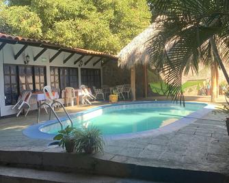 Managua Hotel Oasis - 馬拿瓜 - 游泳池