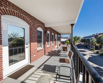 The Osprey - Relax in the heart of Apalach - Apalachicola - Balkon