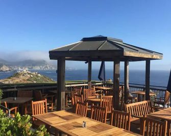 Cozy Villa at Pebble Beach - Pebble Beach - Restaurant