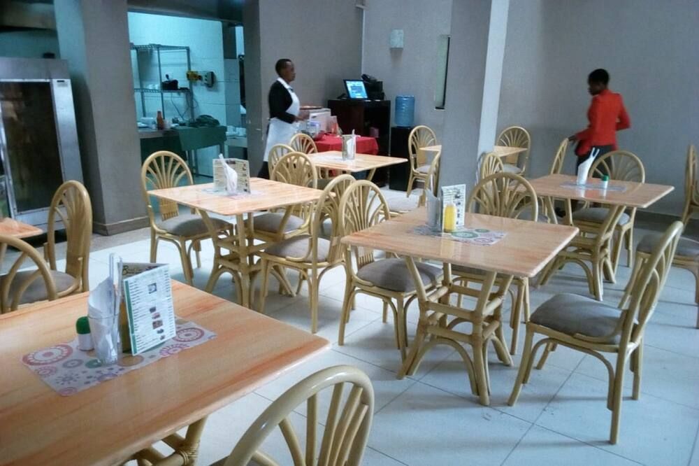 Roof Garden Hotel - Machakos - Restaurante