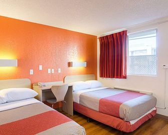 Motel 6 Denver Federal Blvd - Denver - Bedroom